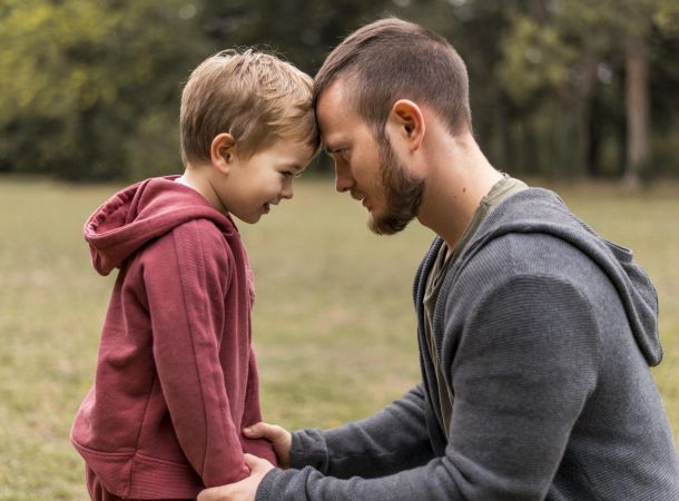 padre he hijo en el parque